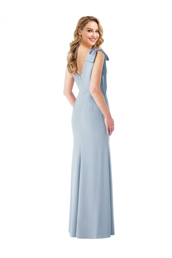 Azul Céu Claro Decote V Sem Mangas Costas em V Trombeta Vestidos de Madrinha / Vestidos de Festa Online