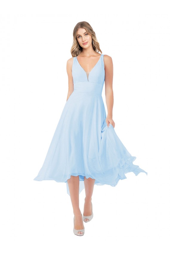 Azul Céu Claro Decote V Sem Mangas Buraco da fechadura Linha A Vestidos de Madrinha / Vestidos de Cocktail / Vestidos de Homecoming Online