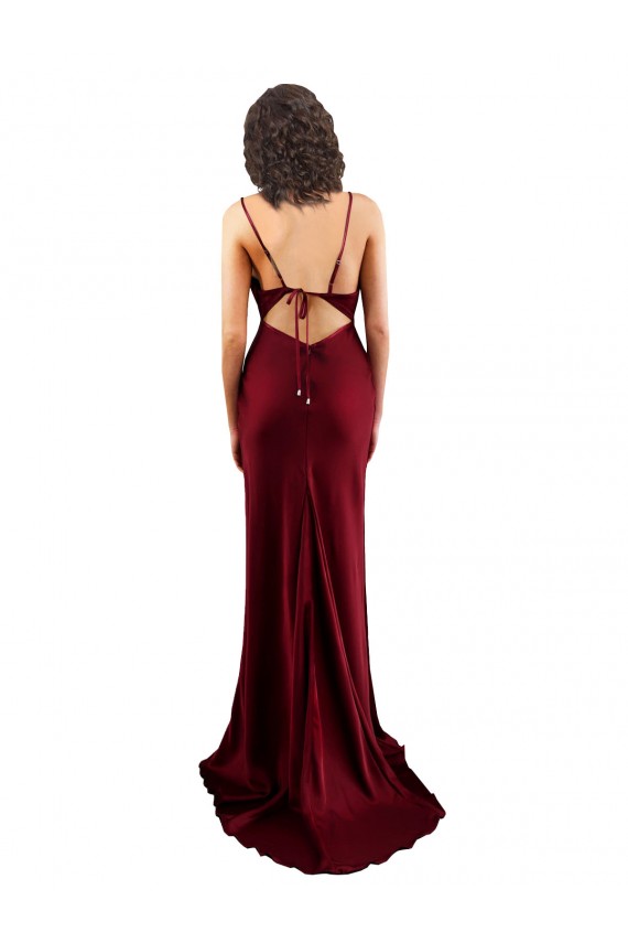Borgonha Decote Capuz Sem Mangas Criss Cruz Bainha Vestido de Madrinha / Vestido de Noite / Vestido de Festa Online