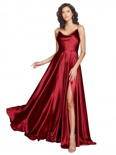 Borgonha Decote Capuz Sem Mangas Lombar Linha A Vestidos de Madrinha / Vestidos de Noite / Vestidos de Festa Online