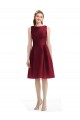 Borgonha Barco Sem Mangas Linha A Vestidos de Madrinha / Vestidos de Cocktail / Vestidos de Homecoming Online