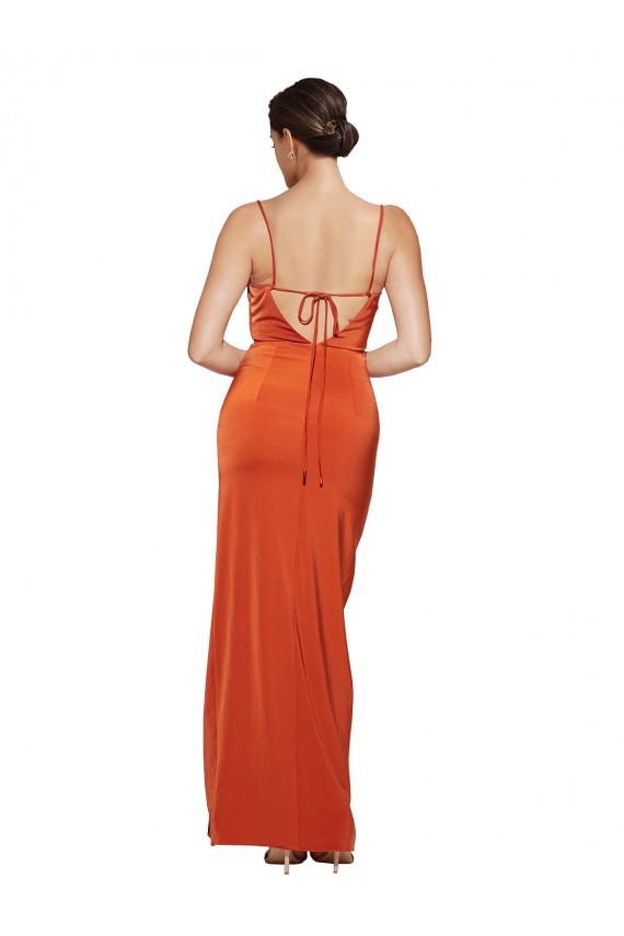 Ferrugem Decote Capuz Sem Mangas Criss Cruz Bainha Vestidos de Madrinha / Vestidos de Noite / Vestidos de Festa Online