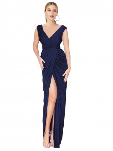 Marinha Negra Decote Alto Sem Mangas Costas em V Sereia Chiffon Vestidos de Madrinha / Vestidos de Noite / Vestidos de Festa Online