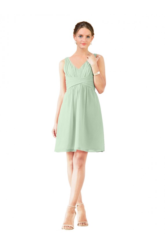 Sábio Decote V Sem Mangas Linha A Vestidos de Madrinha / Vestidos de Cocktail / Vestidos de Homecoming Online