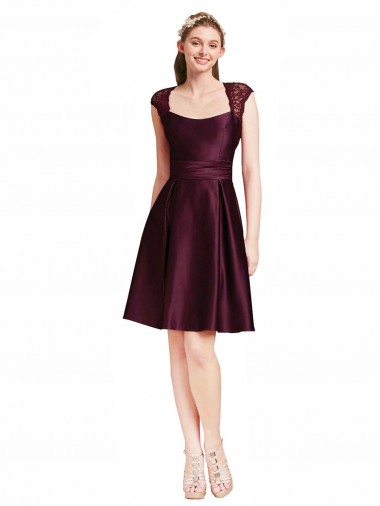 Uva Decote Quadrado Sem Mangas Abrir de volta Linha A Vestidos de Madrinha / Vestidos de Cocktail / Vestidos de Homecoming Online