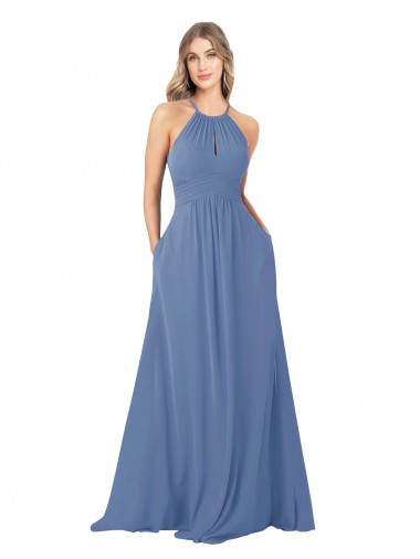 Windsor Azul Decote Alto Sem Mangas Buraco da fechadura Linha A Vestidos de Madrinha Online